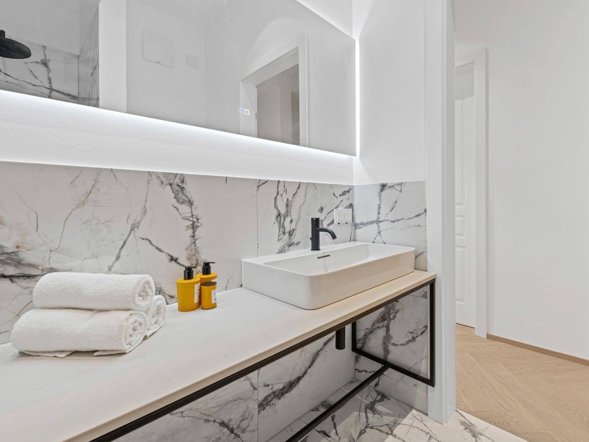 Gt7 Apartments District 9 - Managed By Sky9 Apartments Bécs Kültér fotó